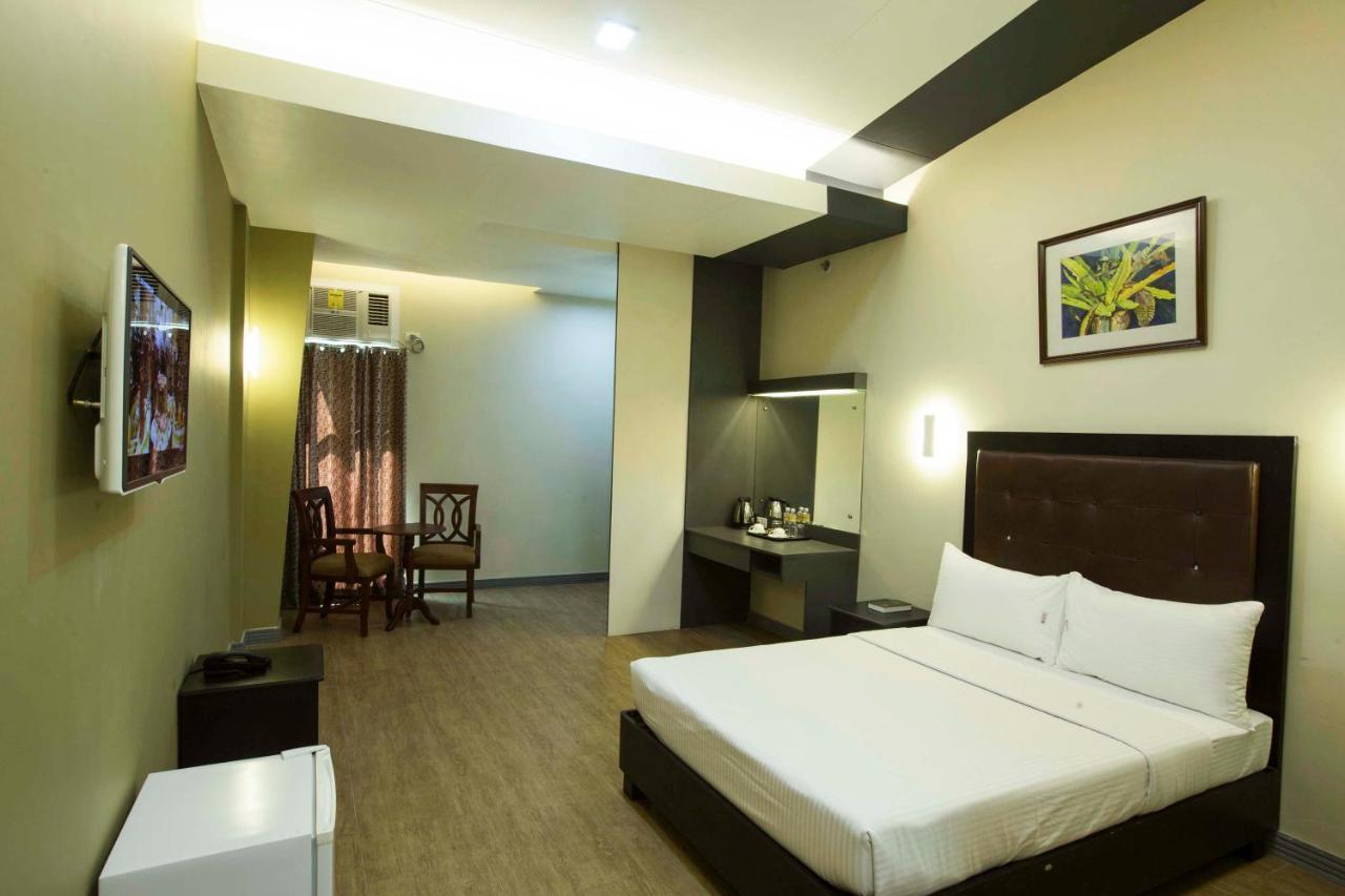 The Lucky 9 Budget Hotel Tagum Kültér fotó