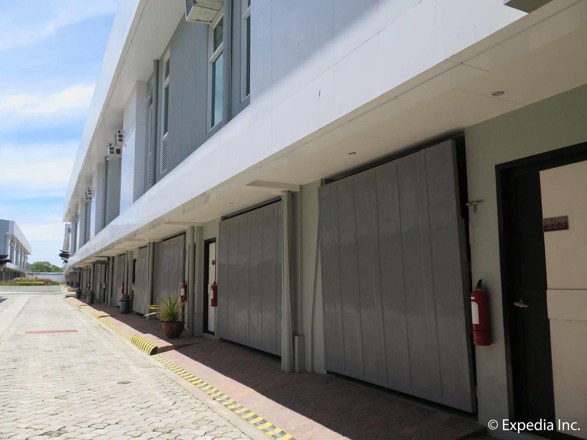 The Lucky 9 Budget Hotel Tagum Kültér fotó