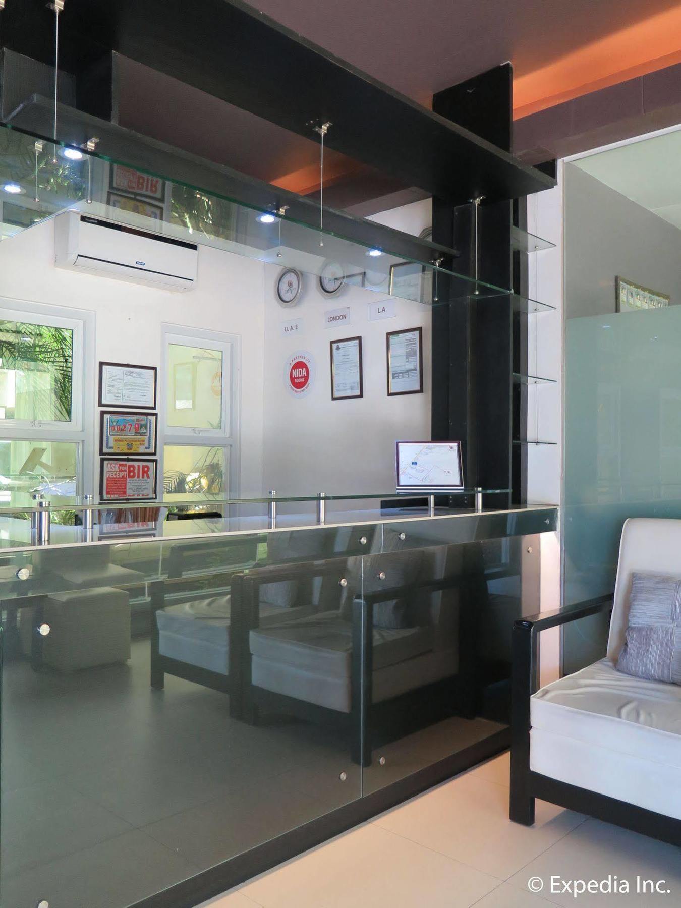 The Lucky 9 Budget Hotel Tagum Kültér fotó