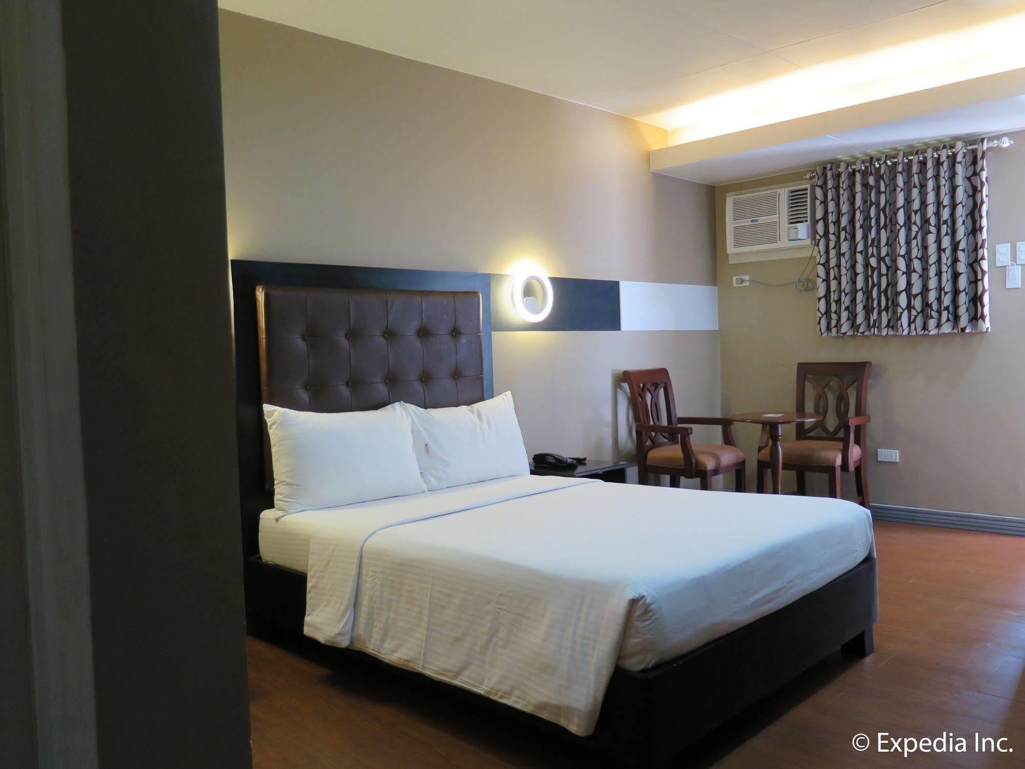 The Lucky 9 Budget Hotel Tagum Kültér fotó