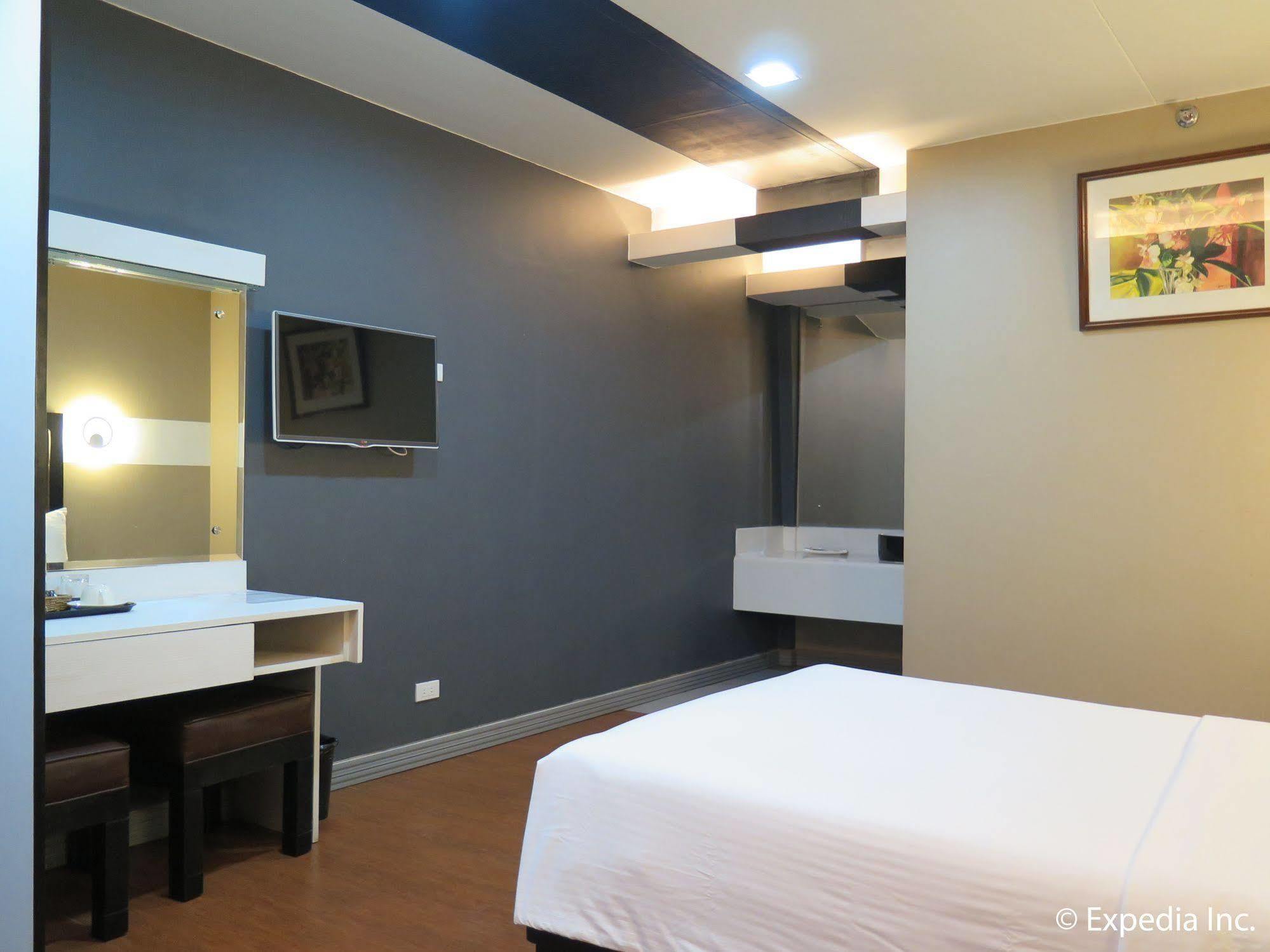 The Lucky 9 Budget Hotel Tagum Kültér fotó