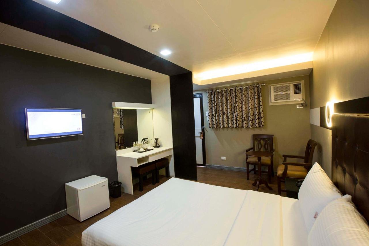 The Lucky 9 Budget Hotel Tagum Kültér fotó