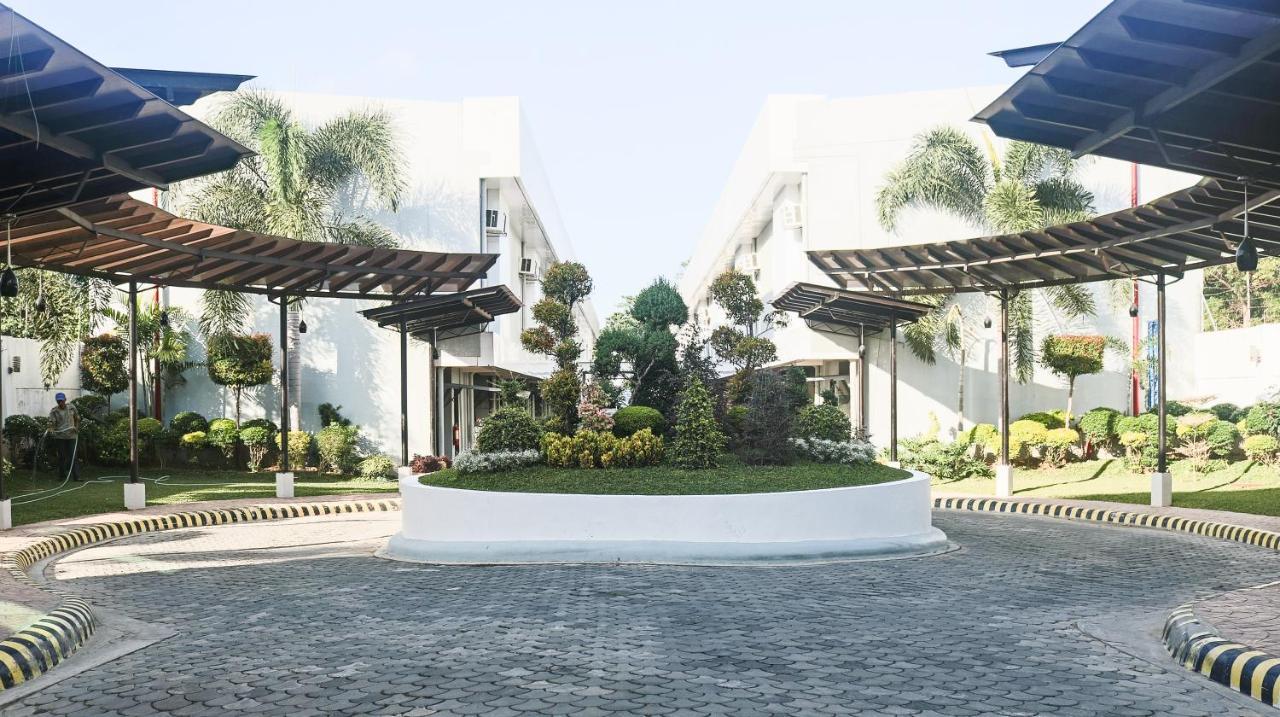 The Lucky 9 Budget Hotel Tagum Kültér fotó