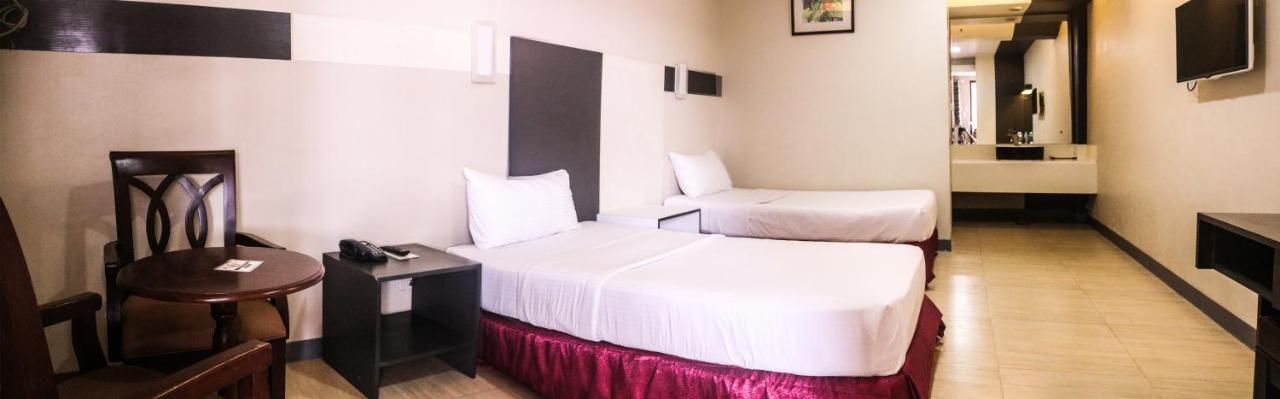 The Lucky 9 Budget Hotel Tagum Kültér fotó